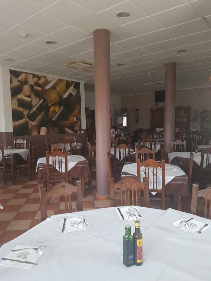 Apartamentos Hostal Cabanas Carboneras de Guadazaon Екстер'єр фото